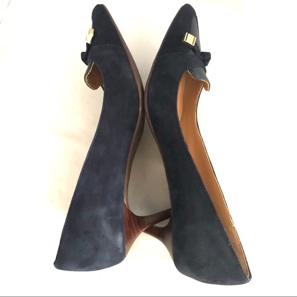 Tommy Hilfiger Navy Suede Kitten Heel - 6 1/2 - Picture 7 of 7